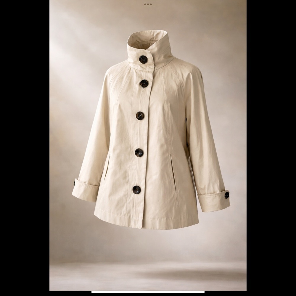 Gallery Cream Stand Collar Jacket | Modern Minimal L